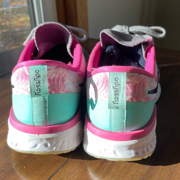 Nike Women's Odyssey React 2 Flyknit Running Shoes size 7.5 - Picture 2 of 4
